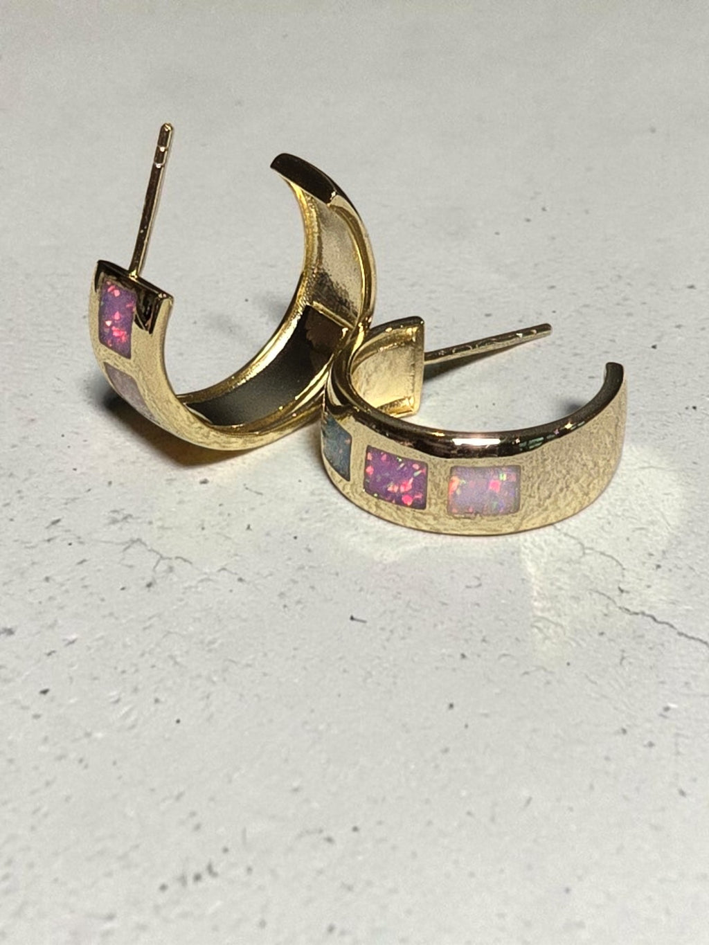 reveriebygemma 18kt gold vermeil hoop earrings featuring square-cut iridescent opal ombré inlay panels.