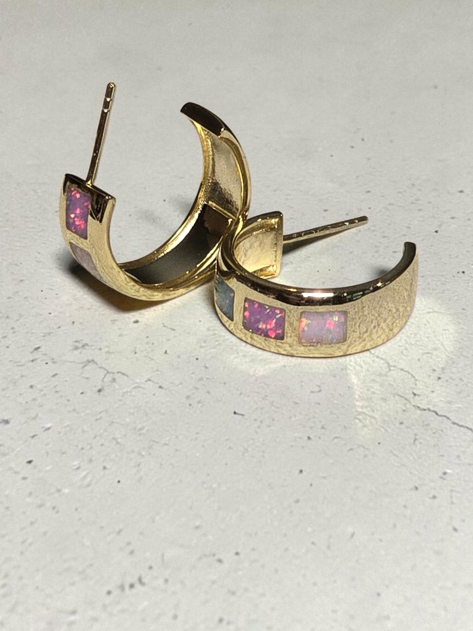 reveriebygemma 18kt gold vermeil hoop earrings featuring square-cut iridescent opal ombré inlay panels.